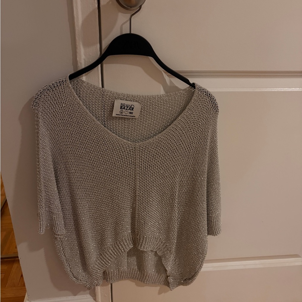 Light Gray Knit V-Neck Short Sleeve Sweater Brand Bazar - Picture 4 of 5